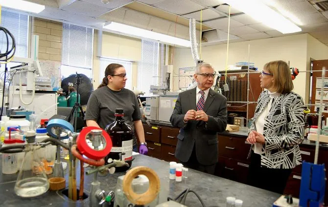 Senator Jack Reed meets with URI faculty.